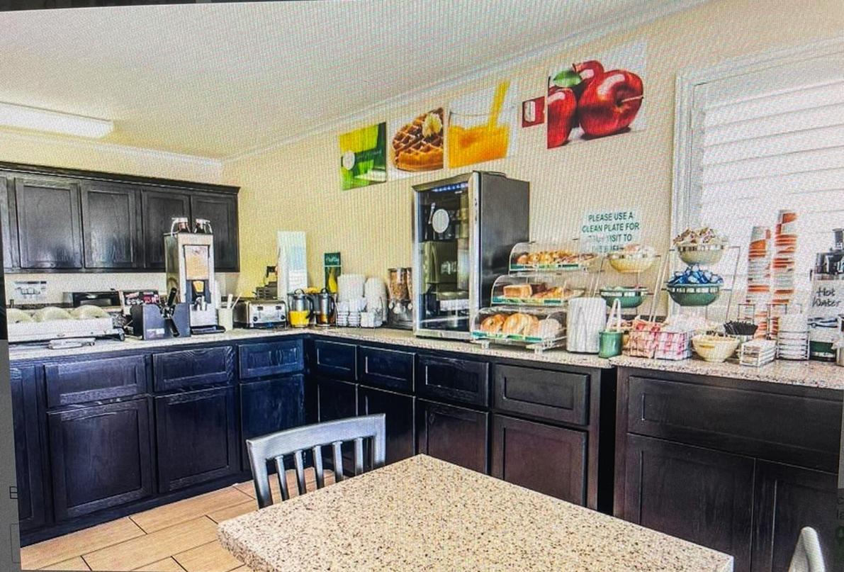 Quality Inn & Suites Abilene Εξωτερικό φωτογραφία